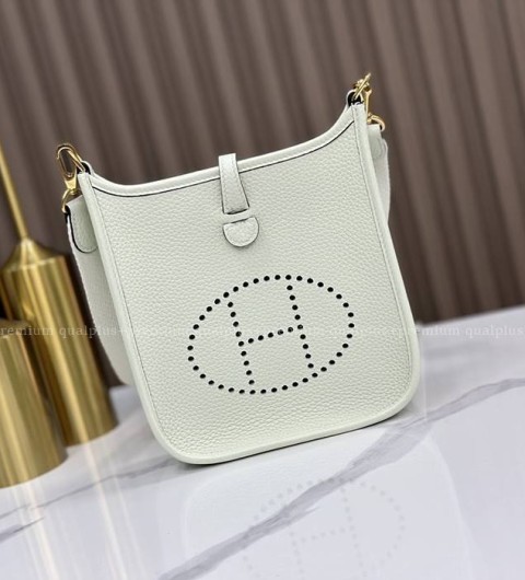 에르메스 에블린 Evelyne 백 TPM 16 미니