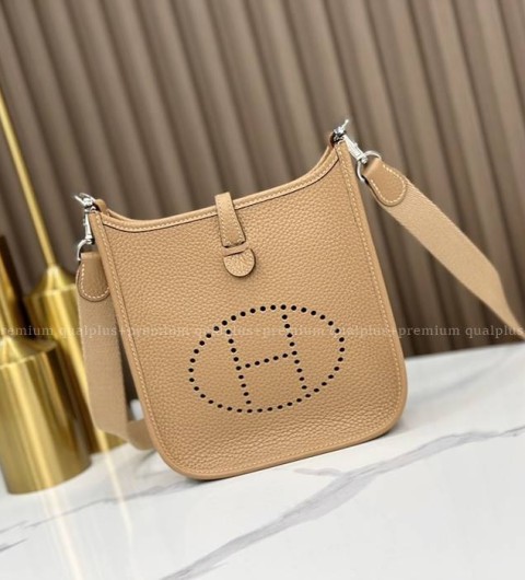 에르메스 에블린 Evelyne 백 TPM 16 미니