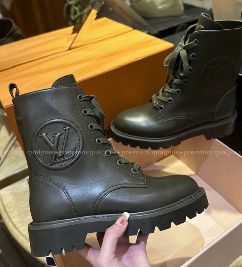 루이비통 테리토리 플랫 레인저 부츠