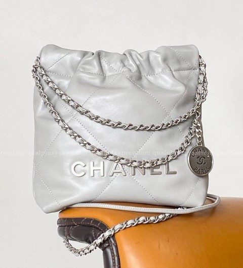 샤넬 22 핸드백 미니