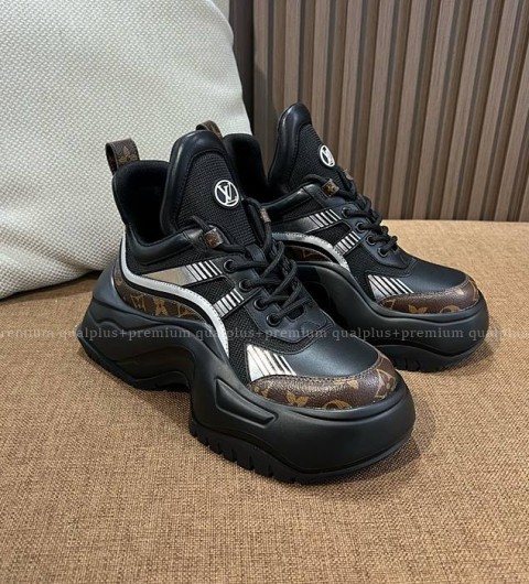 루이비통 아치라이트 2.0 플랫폼 스니커즈 여성용 8cm
