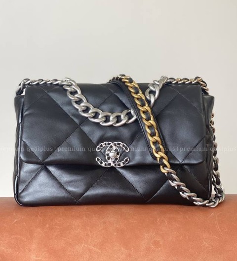 샤넬 19 숄더백 라지