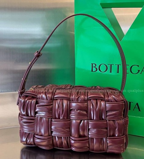 보테가베네타 717090 브릭 카세트 숄더백