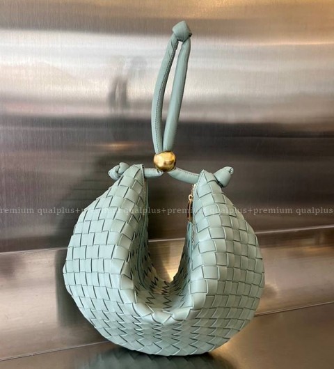 보테가베네타 701024 턴 파우치 미듐