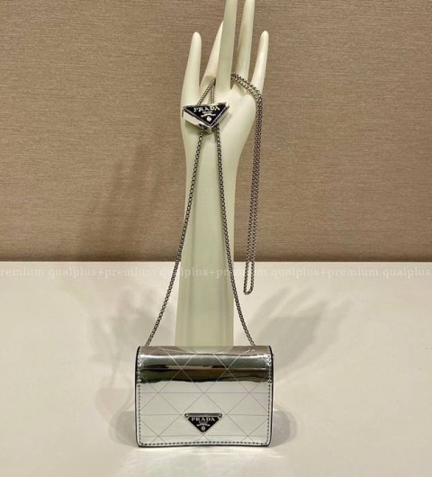 프라다 1MR024 시퀸 카드 홀더 스트랩 숄더백