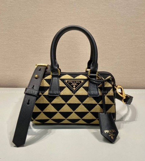 프라다 1BA846 심볼 핸드백 마이크로