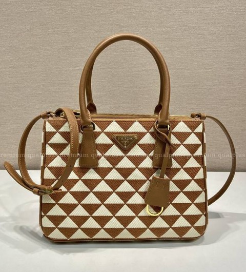 프라다 1BA863 심볼 갤러리아 핸드백 미듐