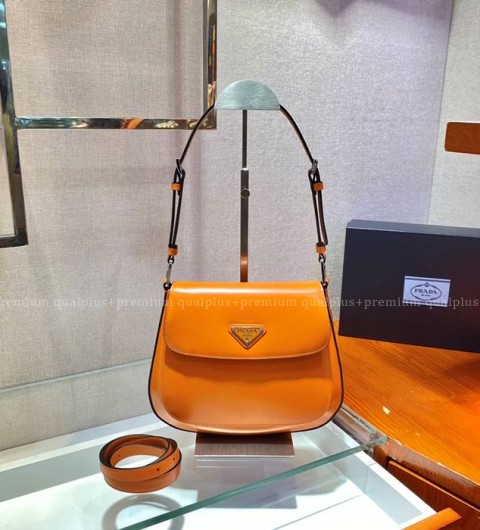 프라다 1BD303 클레오 브러시드 플랩 숄더백