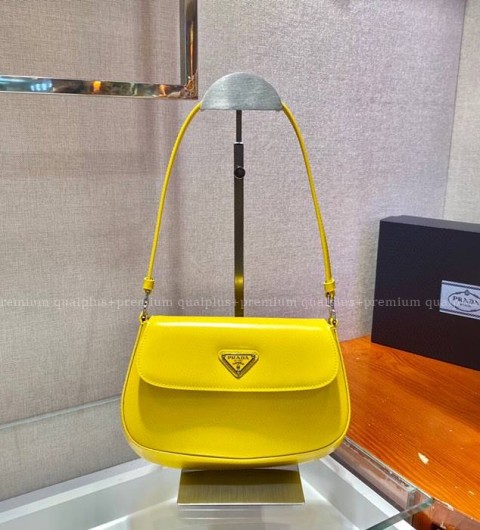 프라다 1BD311 브러쉬드 레더 플랩 숄더백