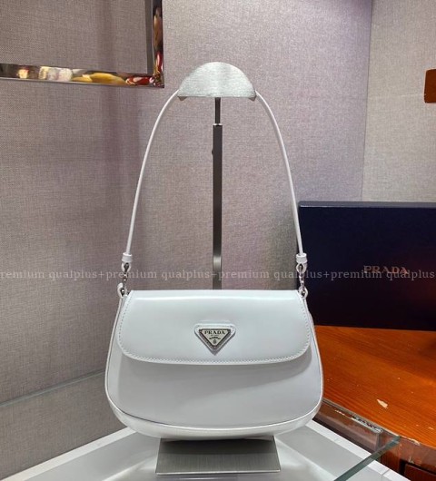 프라다 1BD311 브러쉬드 레더 플랩 숄더백