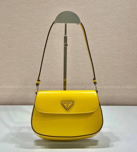 프라다 1BD311 브러쉬드 레더 플랩 숄더백