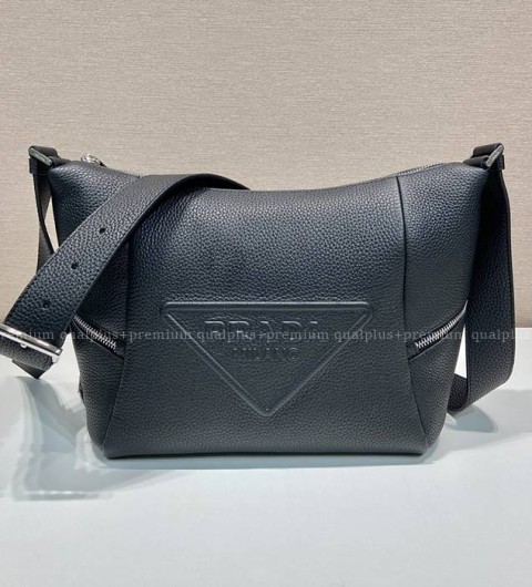 프라다 2VH165 로고 스트랩 숄더백 남성용