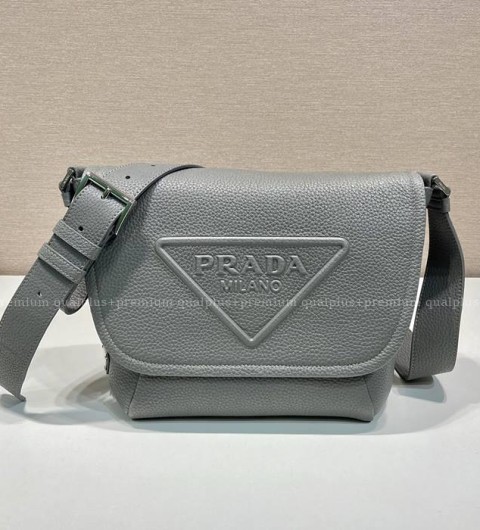 프라다 2VD056 로고 스트랩 숄더백 남성용