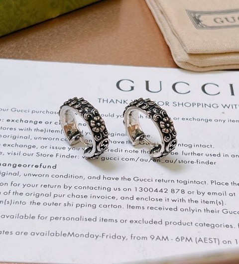 구찌 인터로킹 G 및 플라워 귀걸이