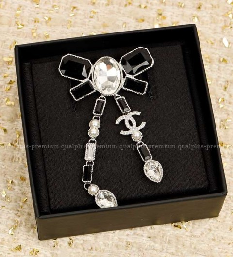 샤넬 23K 브로치