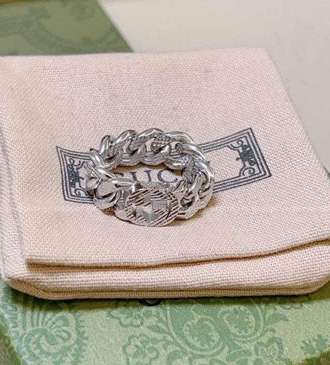 구찌 인터로킹 G 그루멧 체인 반지