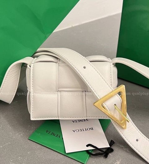 보테가베네타 716648 패딩 카세트 숄더백 미니