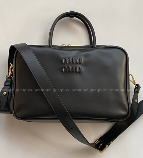 미우미우 가죽 핸드백