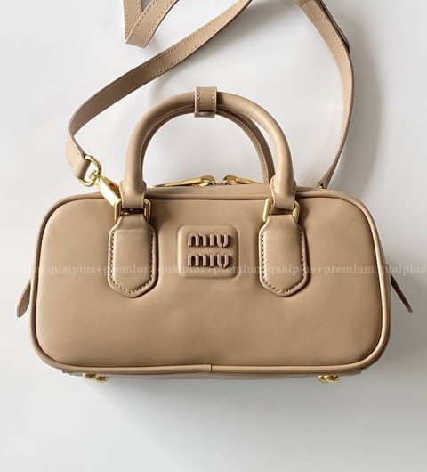 미우미우 아르카디 가죽 핸드백 미니