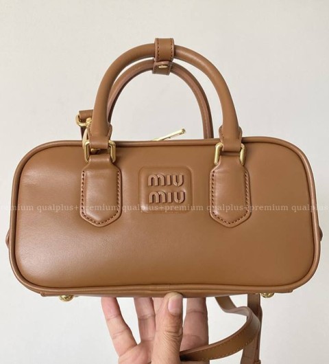 미우미우 아르카디 가죽 핸드백 미니