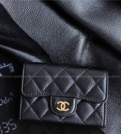 샤넬 클래식 똑딱이 플랩 카드지갑