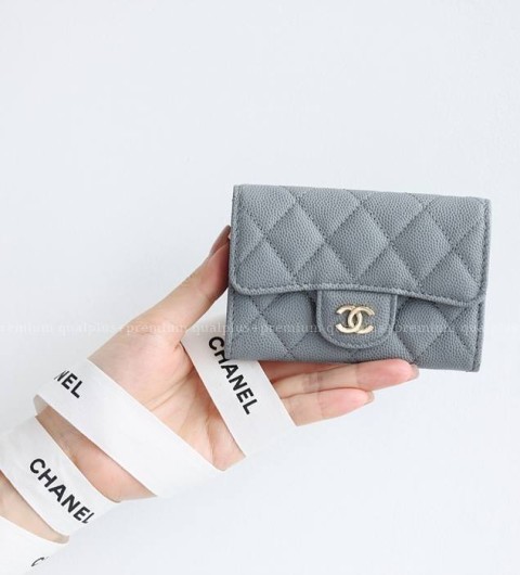 샤넬 클래식 똑딱이 플랩 카드지갑