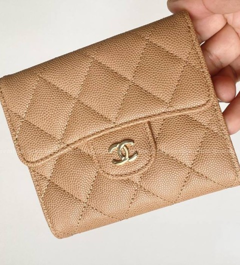 샤넬 클래식 플립 반지갑