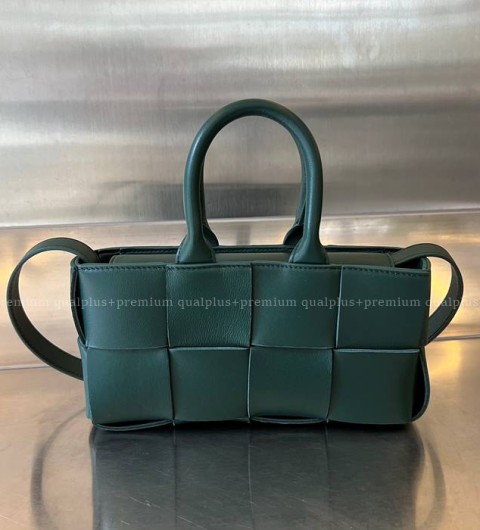 보테가베네타 776778 이스트 웨스트 아르코백 미니