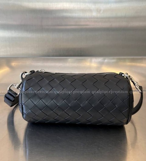 보테가베네타 777391 인트레치아토 배럴 숄더백 미니 남녀공용