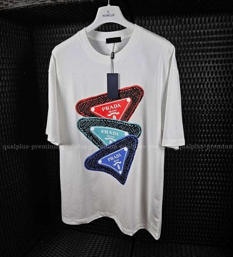 [국내배송] 프*다 트리플로고 반팔티셔츠