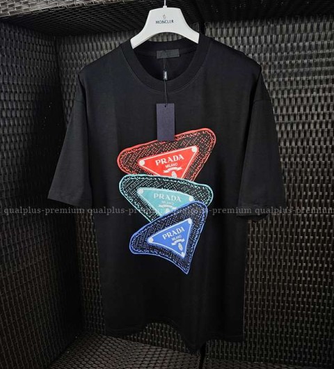 [국내배송] 프*다 트리플로고 반팔티셔츠