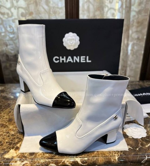 샤넬 CC 앵클 부츠 여성용