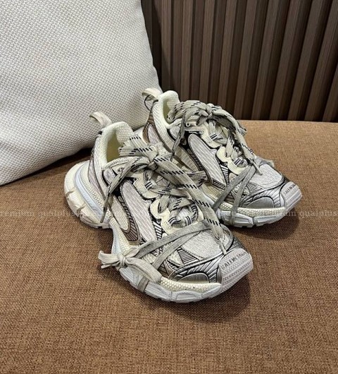 발렌시아가 3XL 스니커즈 남녀공용