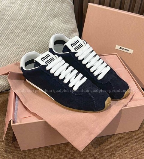 미우미우 블리치 나파 가죽 스니커즈 여성용