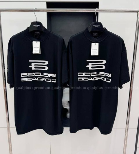 발렌시아가 AI 제너레이티드 반팔티셔츠