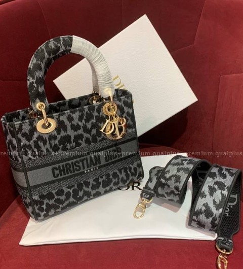 디올 LADY D-LITE 디라이트 레이디백 미듐