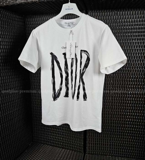 [국내배송] 디* 페인팅 로고 반팔티셔츠