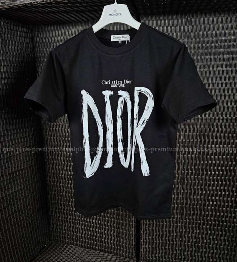 [국내배송] 디* 페인팅 로고 반팔티셔츠