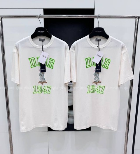 디올 보디 캐주얼 핏 반팔티셔츠