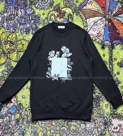 디올 로고 맨투맨