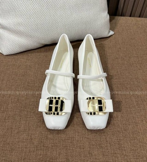 페라가모 뉴 바라 플레이트 발레리나 플랫슈즈 여성용