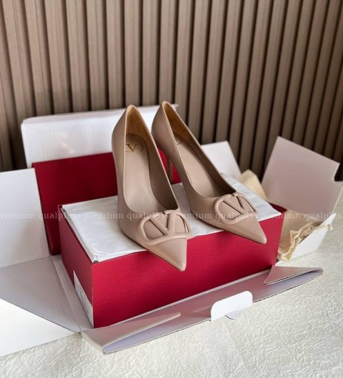 발렌티노 V로고 시그니처 슬링백 펌프스 7.5cm 여성용