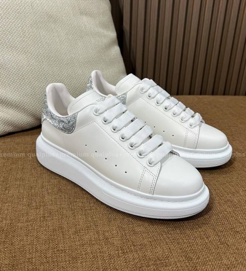 알렉산더맥퀸 오버사이즈드 스니커즈 남녀공용