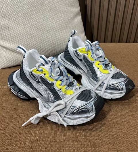 발렌시아가 3XL 스니커즈 남녀공용