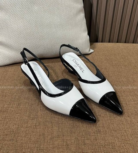 샤넬 24C 슬링백 여성용