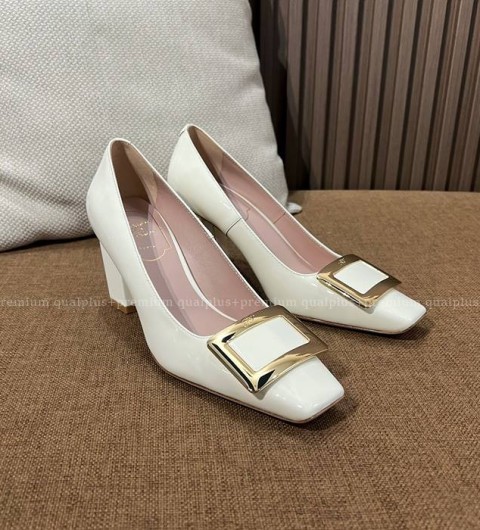 로저비비에 벨 비비에 메탈 버클 펌프스 7.5cm 여성용