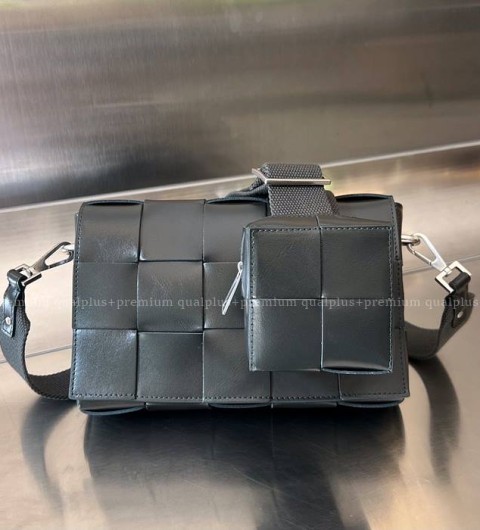 보테가베네타 741777 스트랩 카세트백 남녀공용