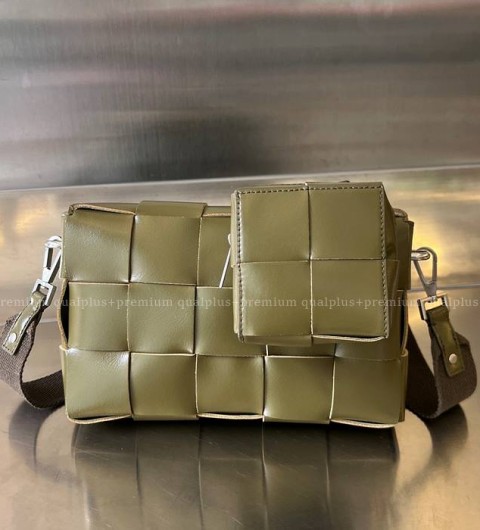 보테가베네타 741777 스트랩 카세트백 남녀공용