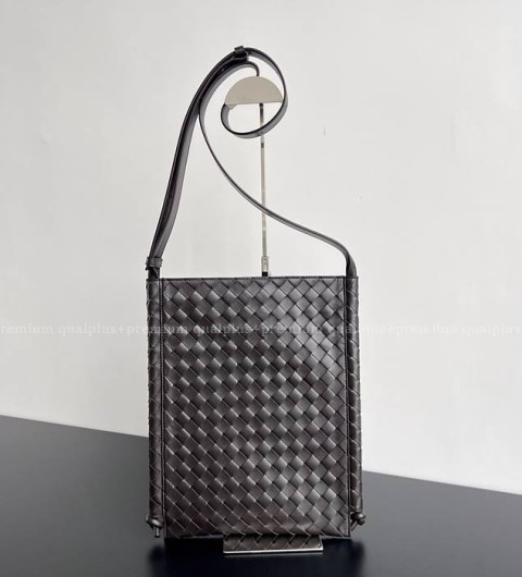 보테가베네타 776204 플랫 루프 숄더백 남성용