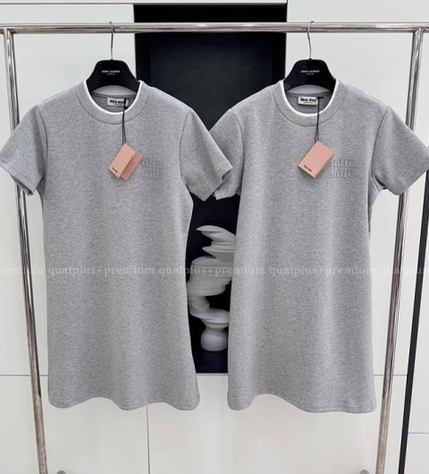 미우미우 로고  반팔 원피스 여성용